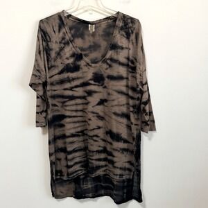 XCVI Tee Shirt S Tye Dye V Neck 3/4 Sleeve Hi Low Hem Trendy Pullover Casual‎